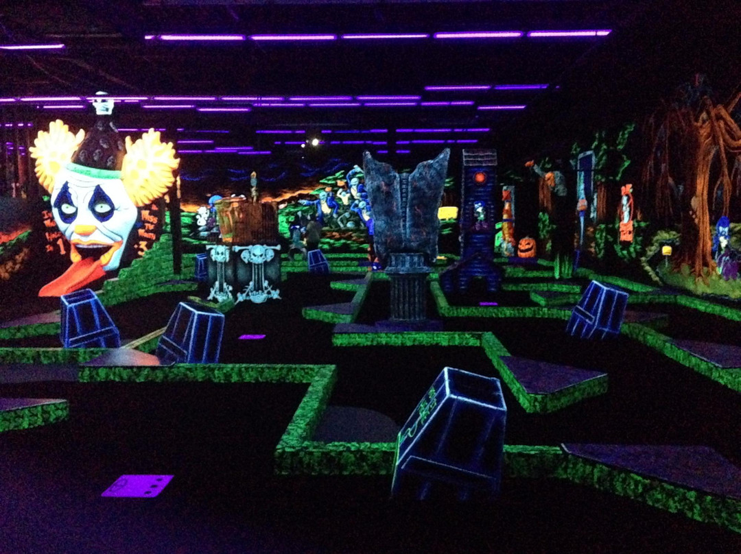Monster Mini Golf-爱迪生必去景点
