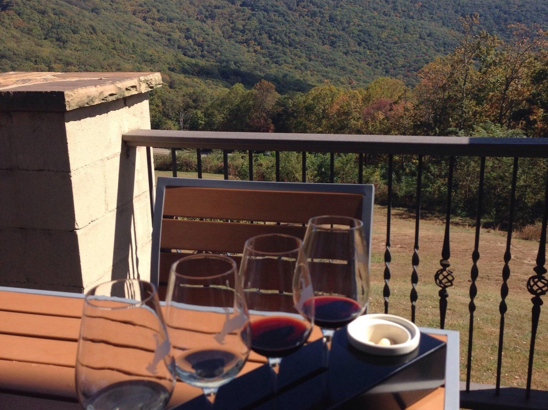Fainting Goat Vineyards and Winery景点图片