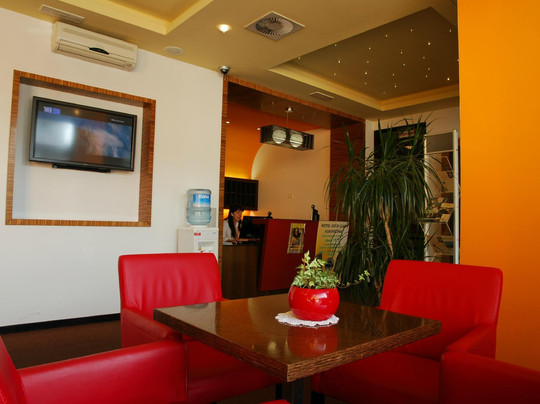 Vipava酒店住宿-Hotel & Casino Gold Club