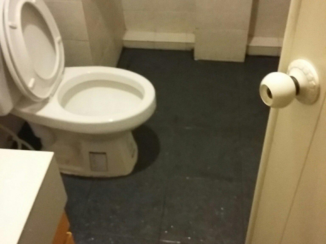 Phongkaew Hotel And Apartment主图