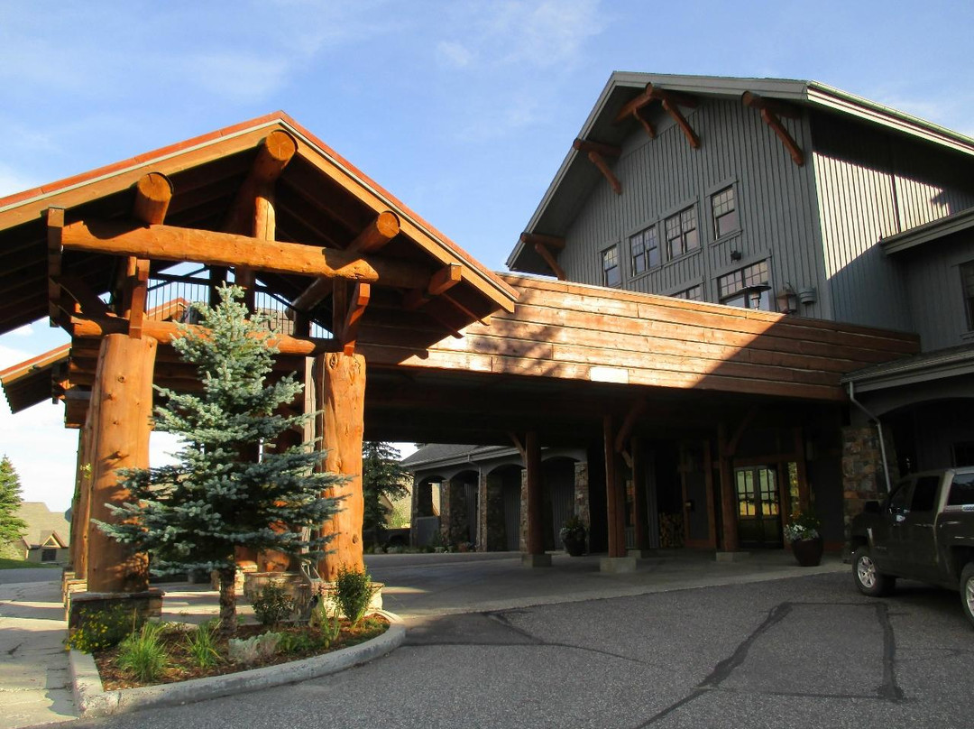 Saddle Ridge Condominiums