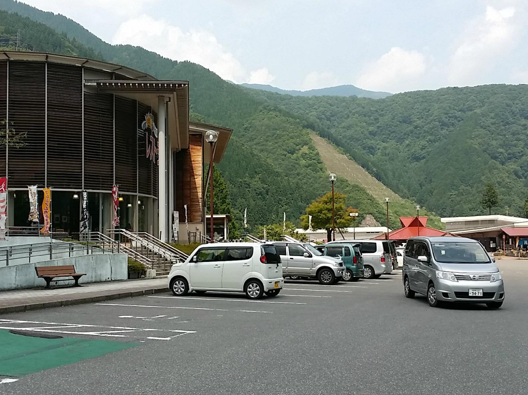 Michi no Eki Hoshinofurusato Fujihashi-揖斐川町必去景点