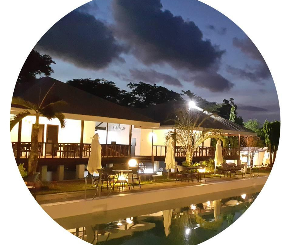 Blue Hotel and Resort