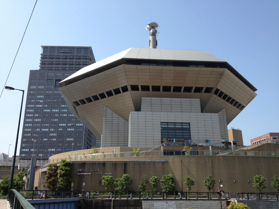 难波Hatch现场音乐会-大阪市必去景点