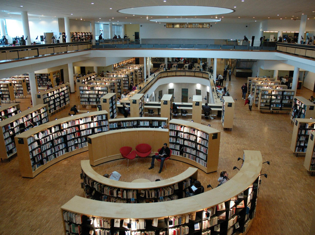 Bibliotheque Francophone Multimedia景点图片