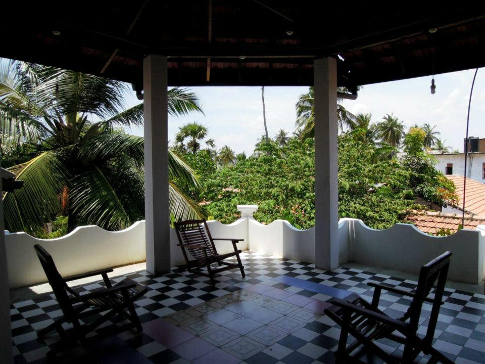 Panama Village Resort, Arugambay