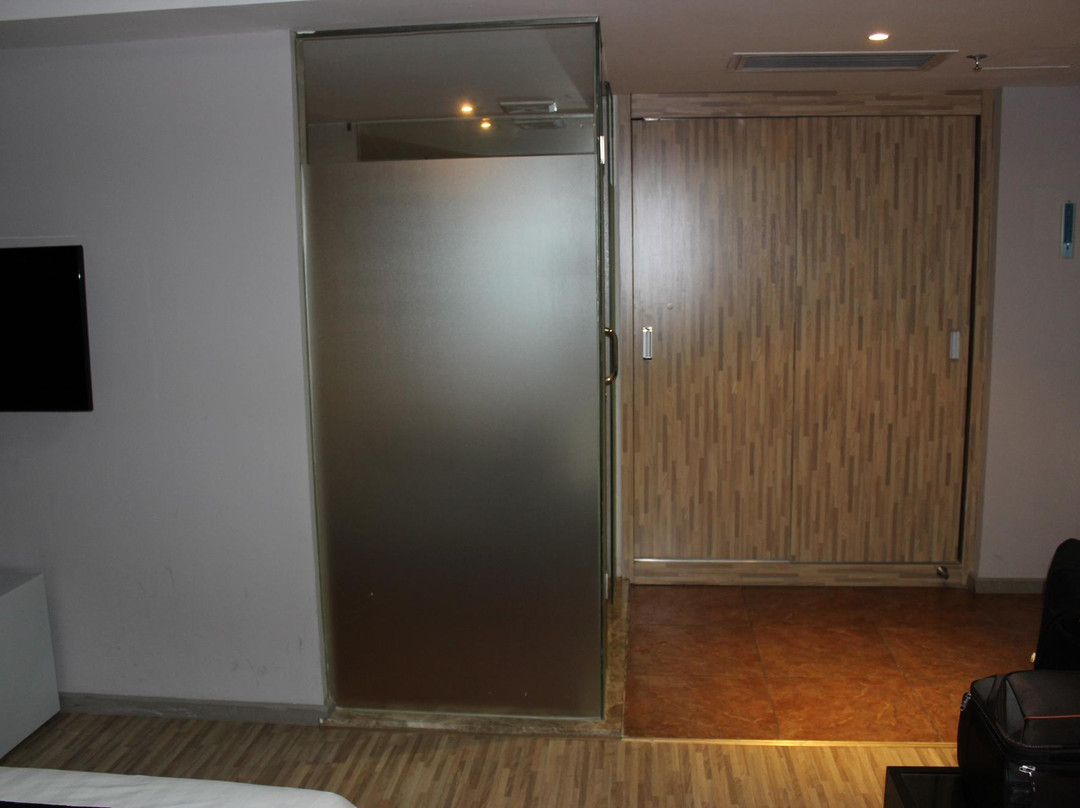 白云城市酒店(广州火车站地铁站越秀国际会议中心店)主图