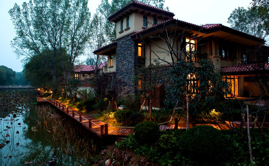 郑州果岭温泉度假酒店主图