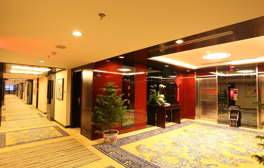 高第华庭大酒店主图