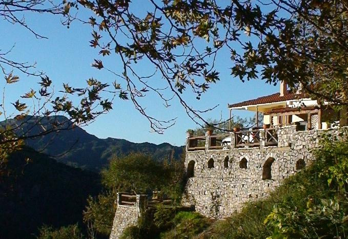 Dimitra Arkadias酒店住宿-Agnantio Studios & Suites