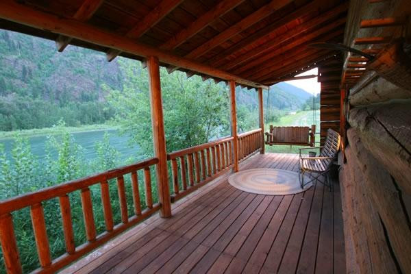 Kootenai Angler Guest Cabins