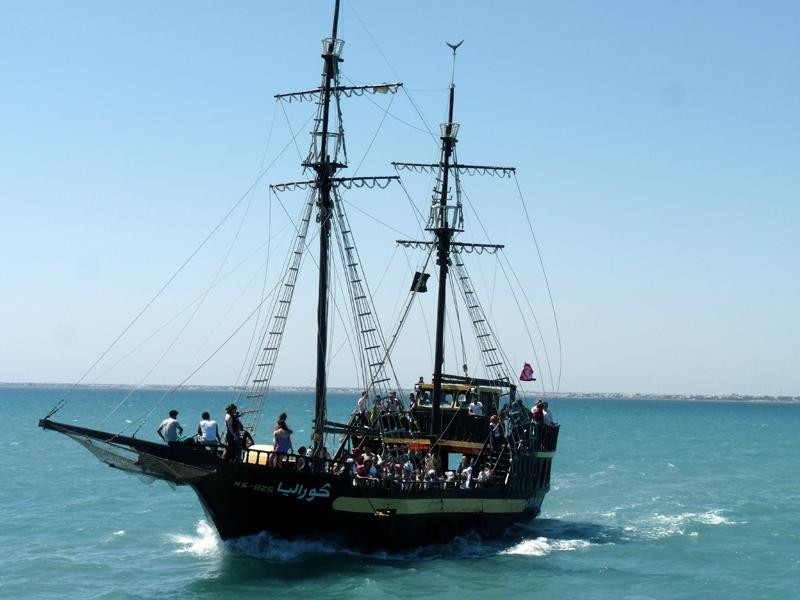 Bateau Pirate Albatros-杰尔巴岛必去景点