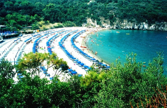 Baia di San Montano-Lacco Ameno必去景点