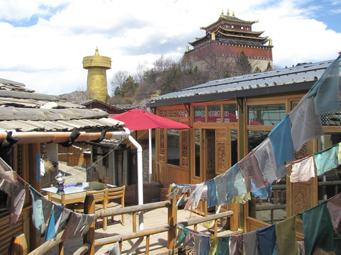 香格里拉格桑藏驿供氧客栈（独克宗古城店）主图