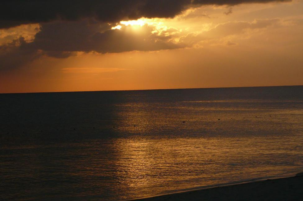 Ancon Beach景点图片
