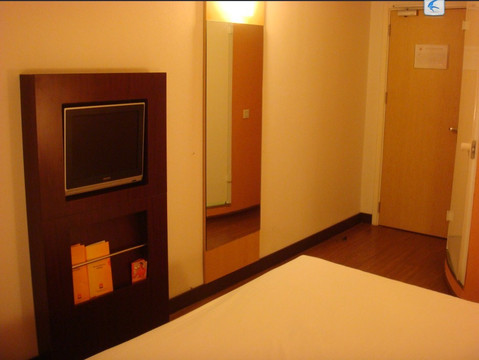 天津天纬宜必思酒店地纬路店主图