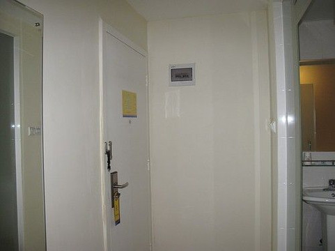 7天珠海吉大免税商场店主图