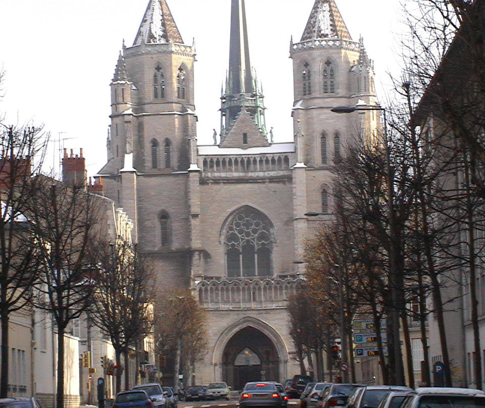 Cathédrale Saint-Bénigne de Dijon-第戎必去景点