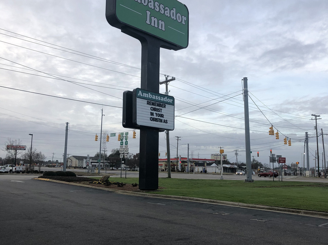 Ambassador Inn主图