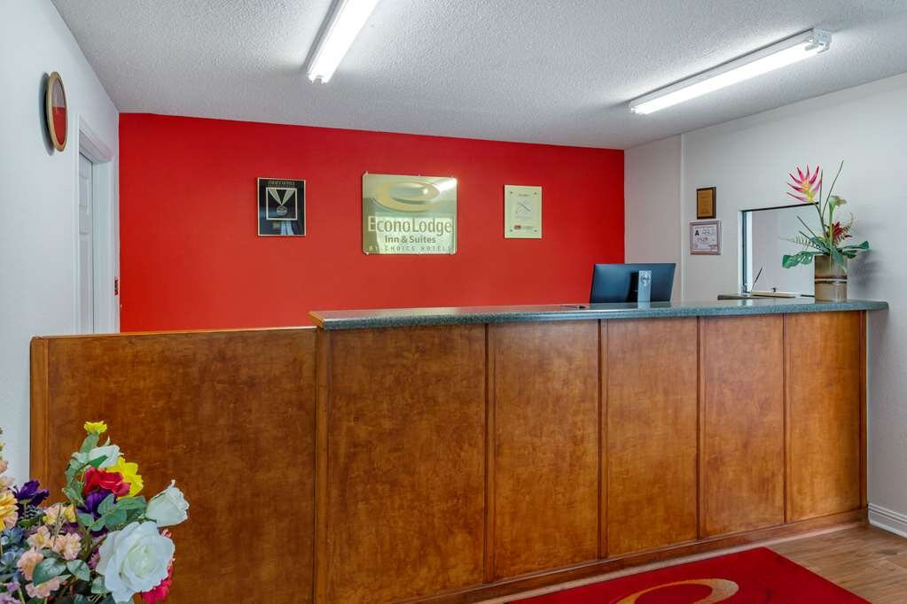 Econo Lodge & Suites主图