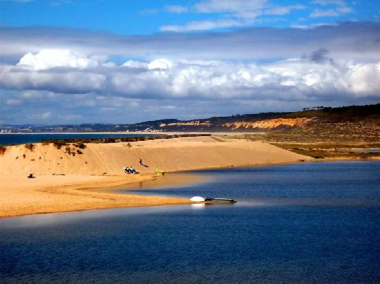 Alfarim酒店住宿-Pip Surf House