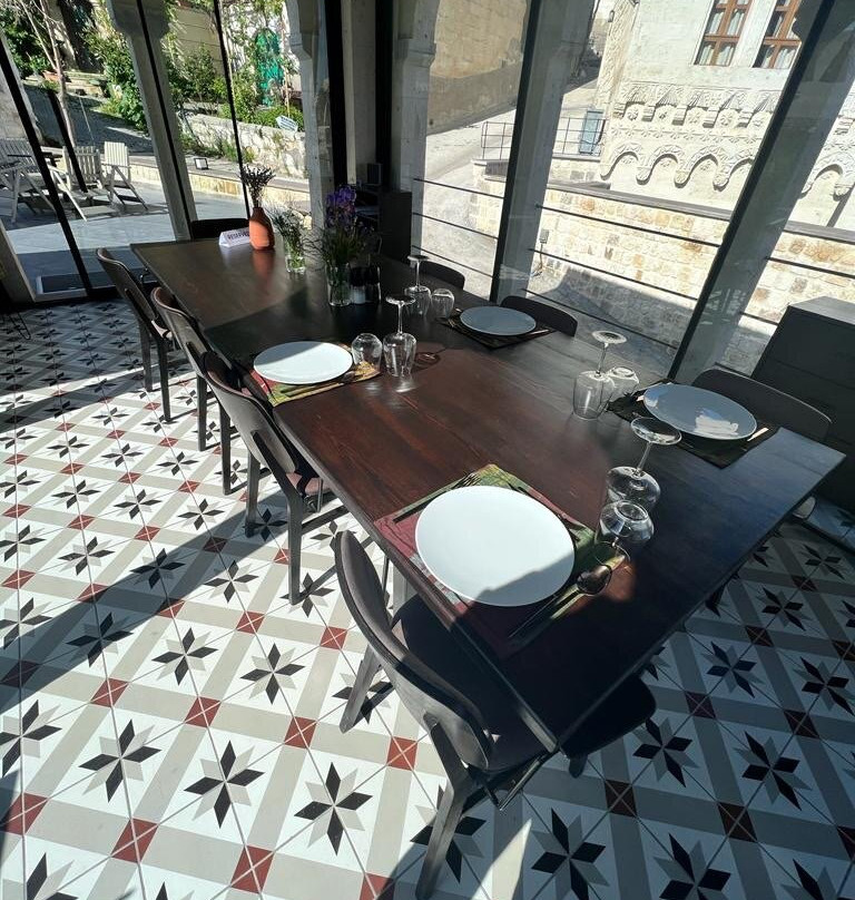 Sinasos Evleri主图