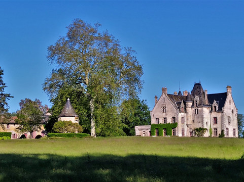 Château du Theil, son parc, ses étangs.