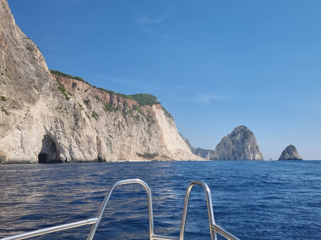 Calypso boat rentals and tours-利姆尼科利必去景点