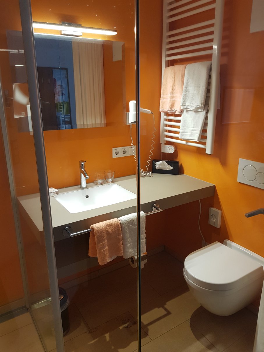 阿德勒酒店-浴室