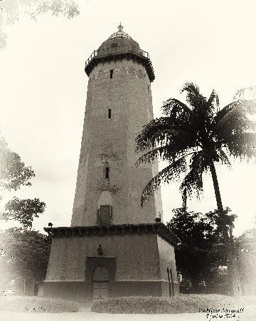 Alhambra Water Tower-科勒尔盖布尔斯必去景点