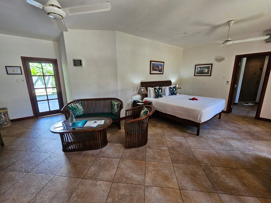 卡斯特罗海滩酒店主图