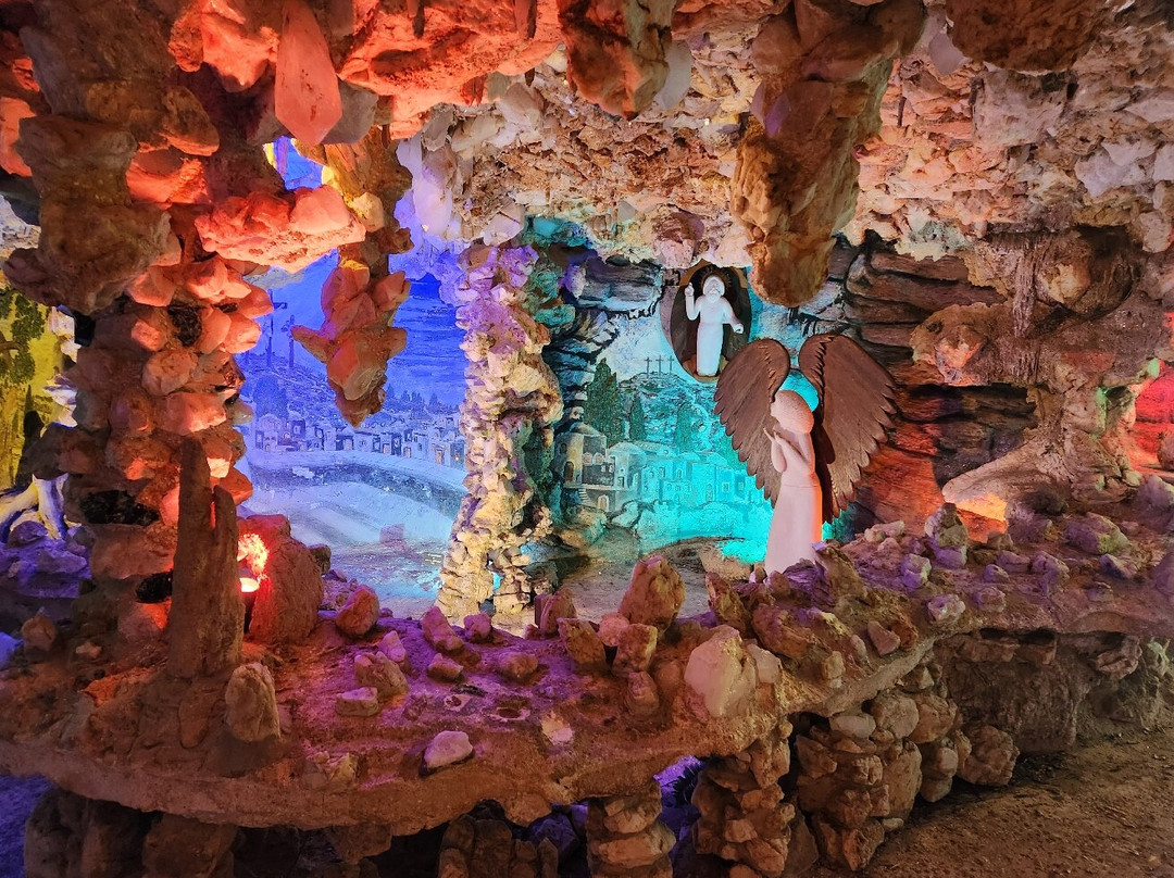 Crystal Shrine Grotto-孟菲斯必去景点