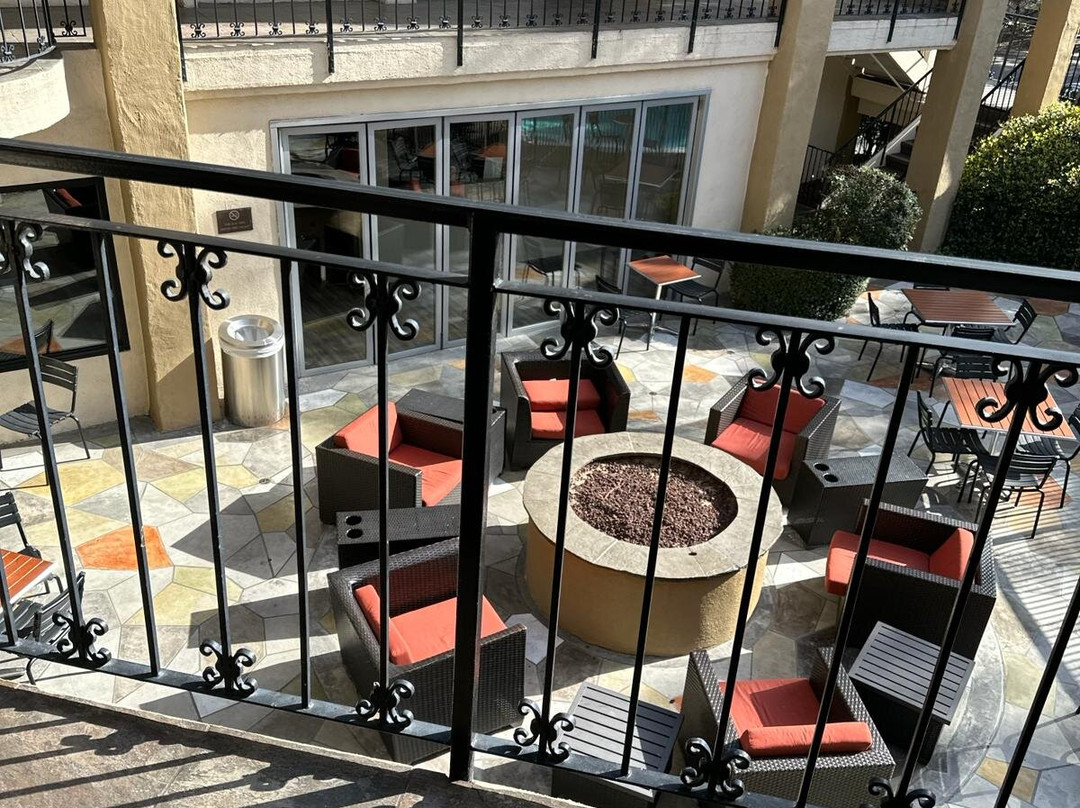 Comfort Inn & Suites Orange County John Wayne Airport主图