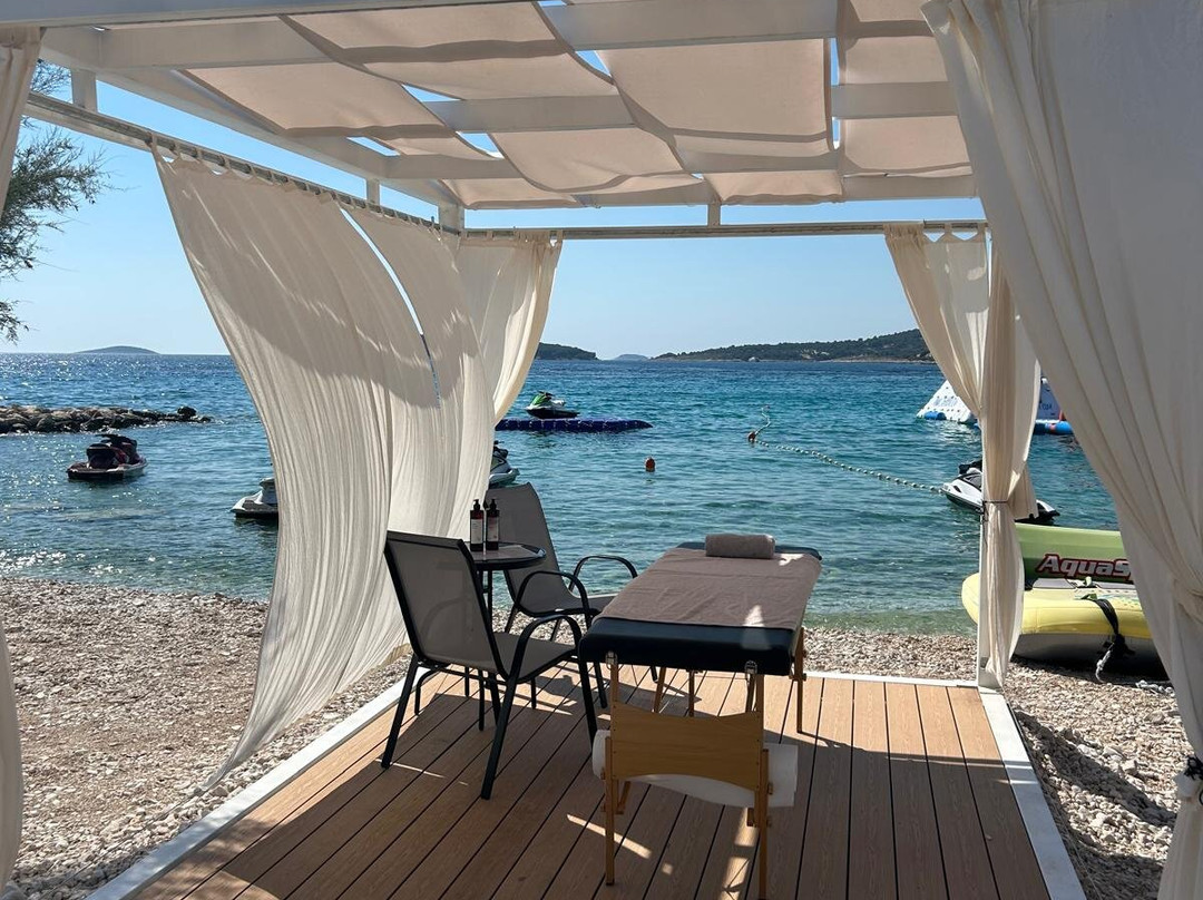 Beach Massage Rogoznica - Adriatic Aura-罗戈尼察必去景点
