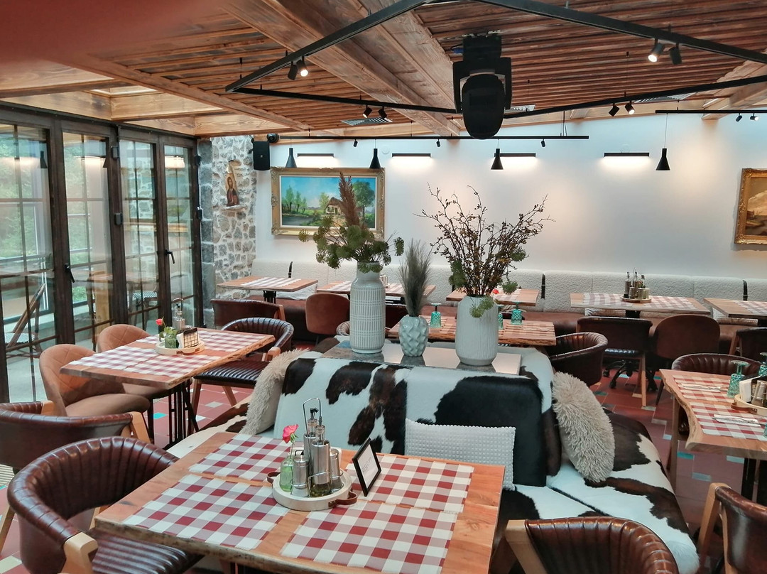 Rodopchani Restaurant