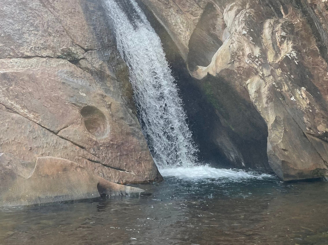 Ostra Waterfall-Brumadinho必去景点