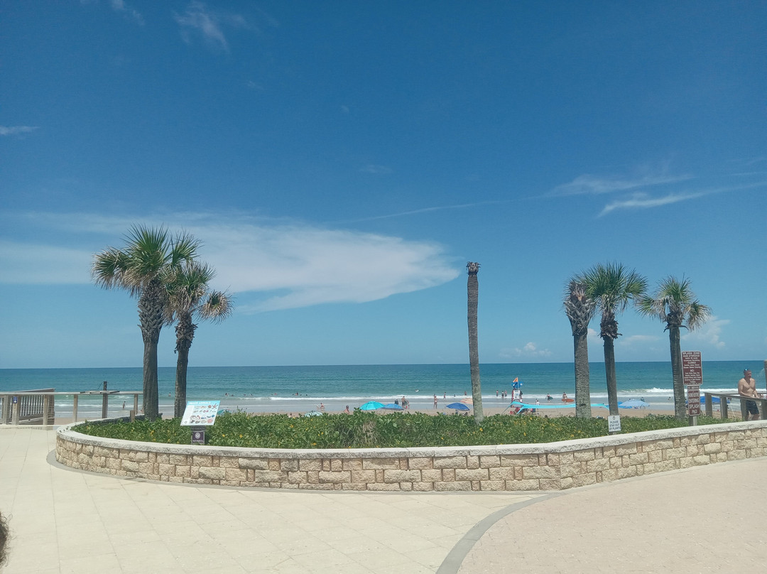 Andy Romano Beachfront Park景点图片