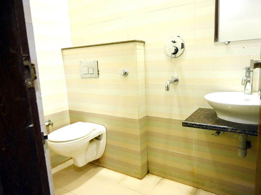 Hotel Crystal Ghaziabad