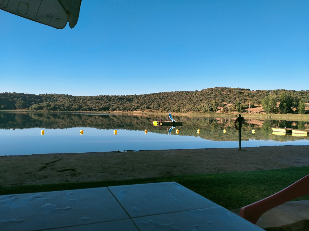 Hotel Entrelagos主图