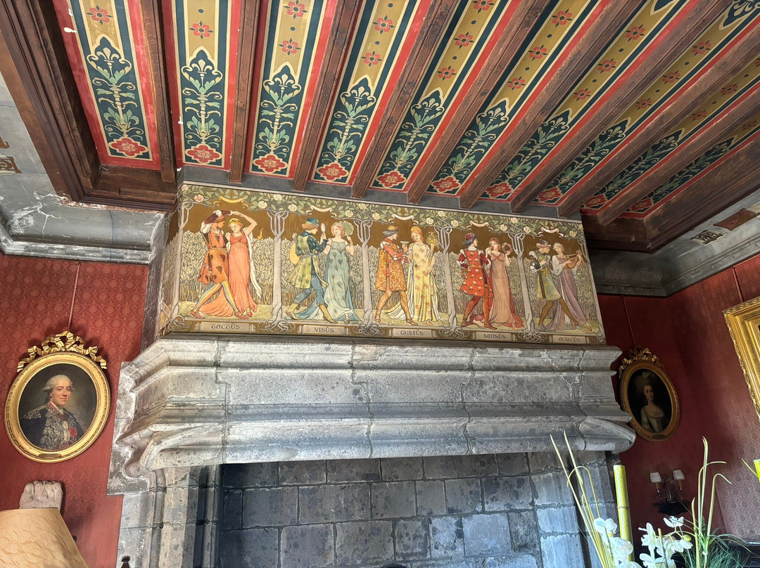 Chateau de Pesteils景点图片
