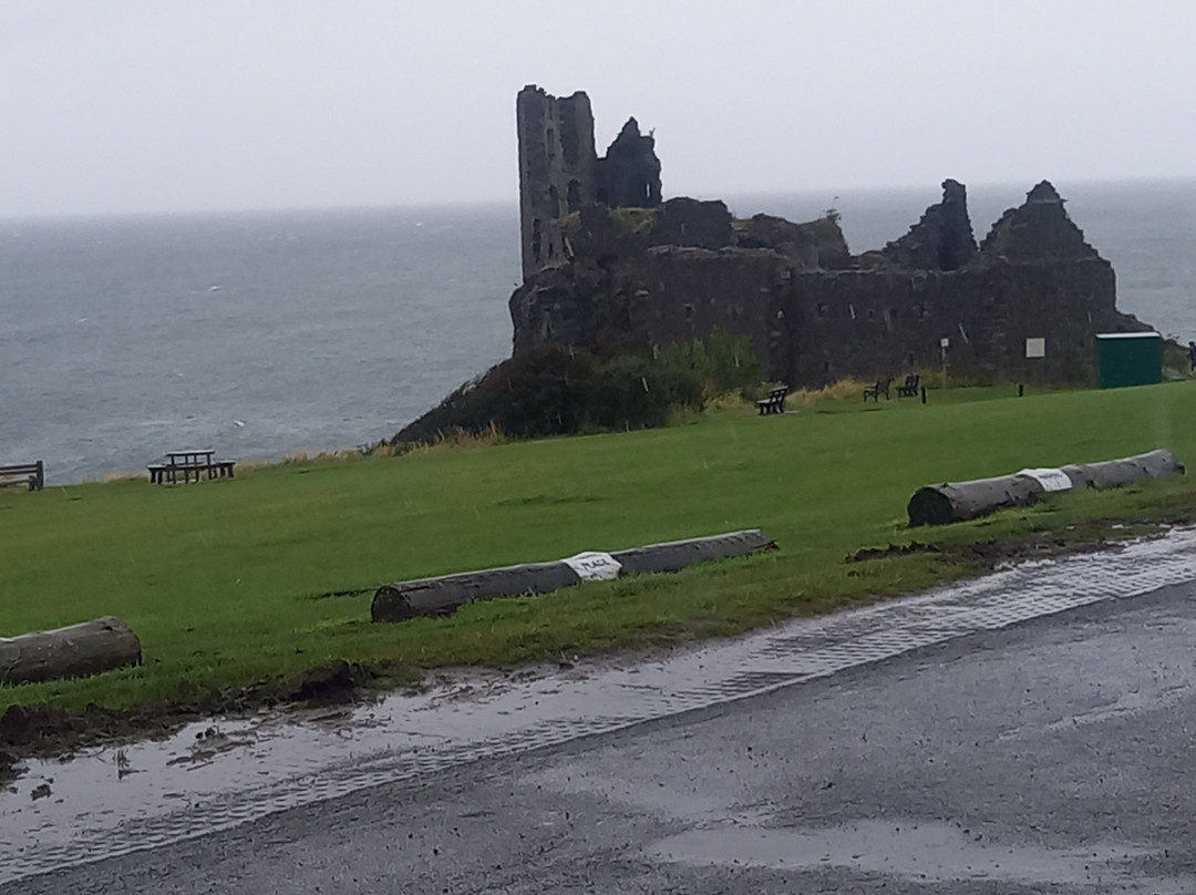 Dunure Castle景点图片
