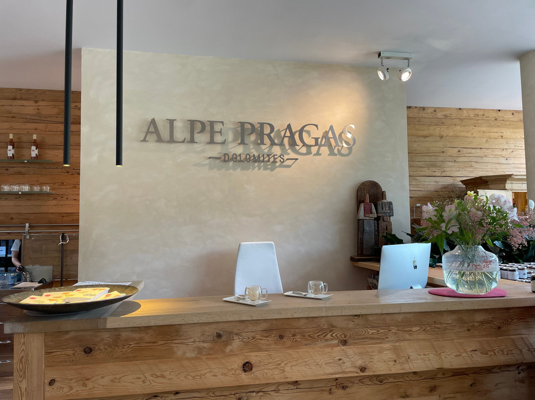 Alpe Pragas Srl-Braies必去景点