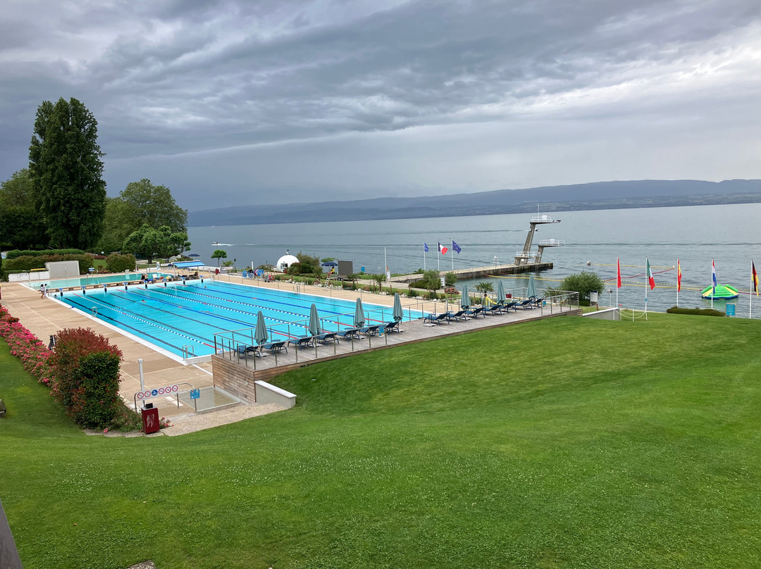 Evian Piscine-依云必去景点