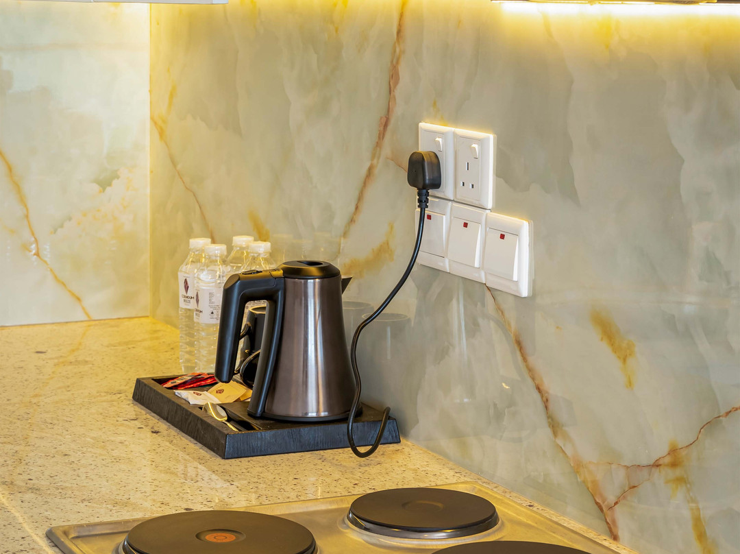 科伦达姆微风酒店尼甘布主图