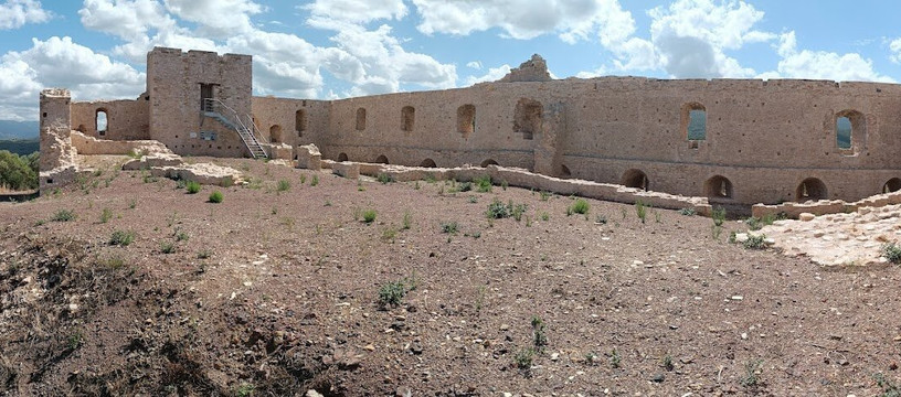 Castle Mila-Kastro必去景点