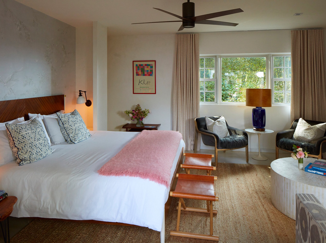 A Room at The Beach主图