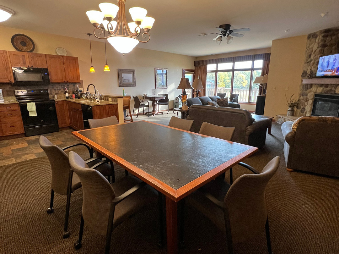 Arrowwood Resort & Conference Center主图