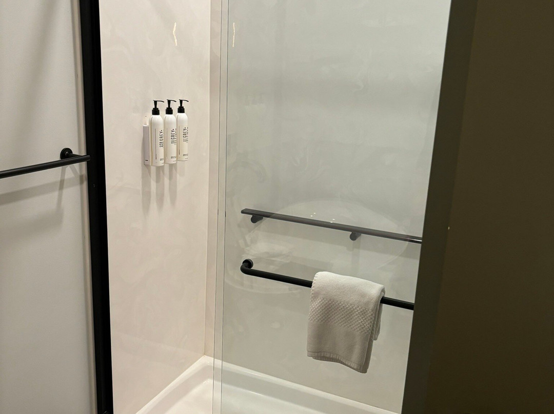 The Vault Hotel主图