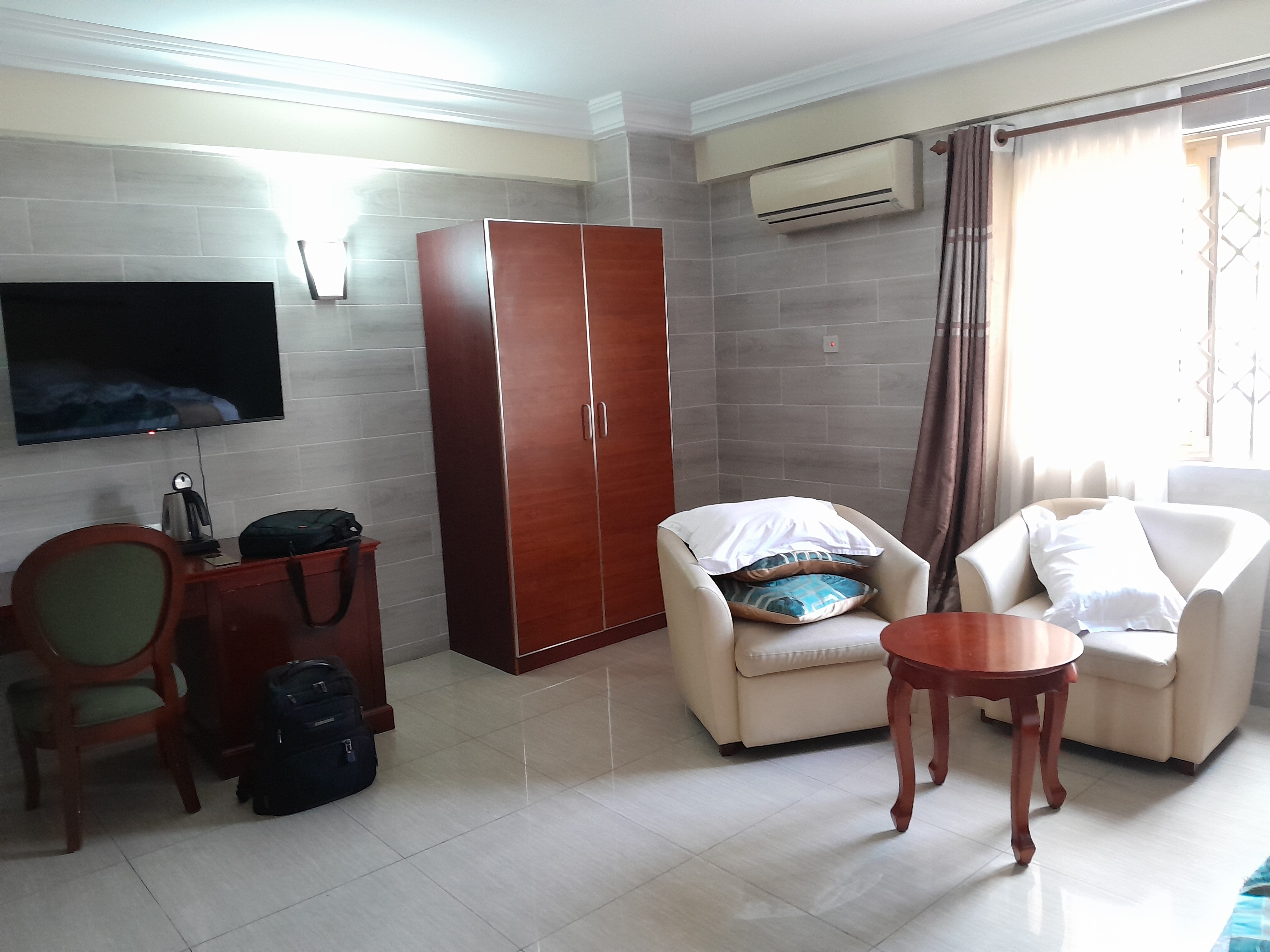 Tomreik Hotel-官方