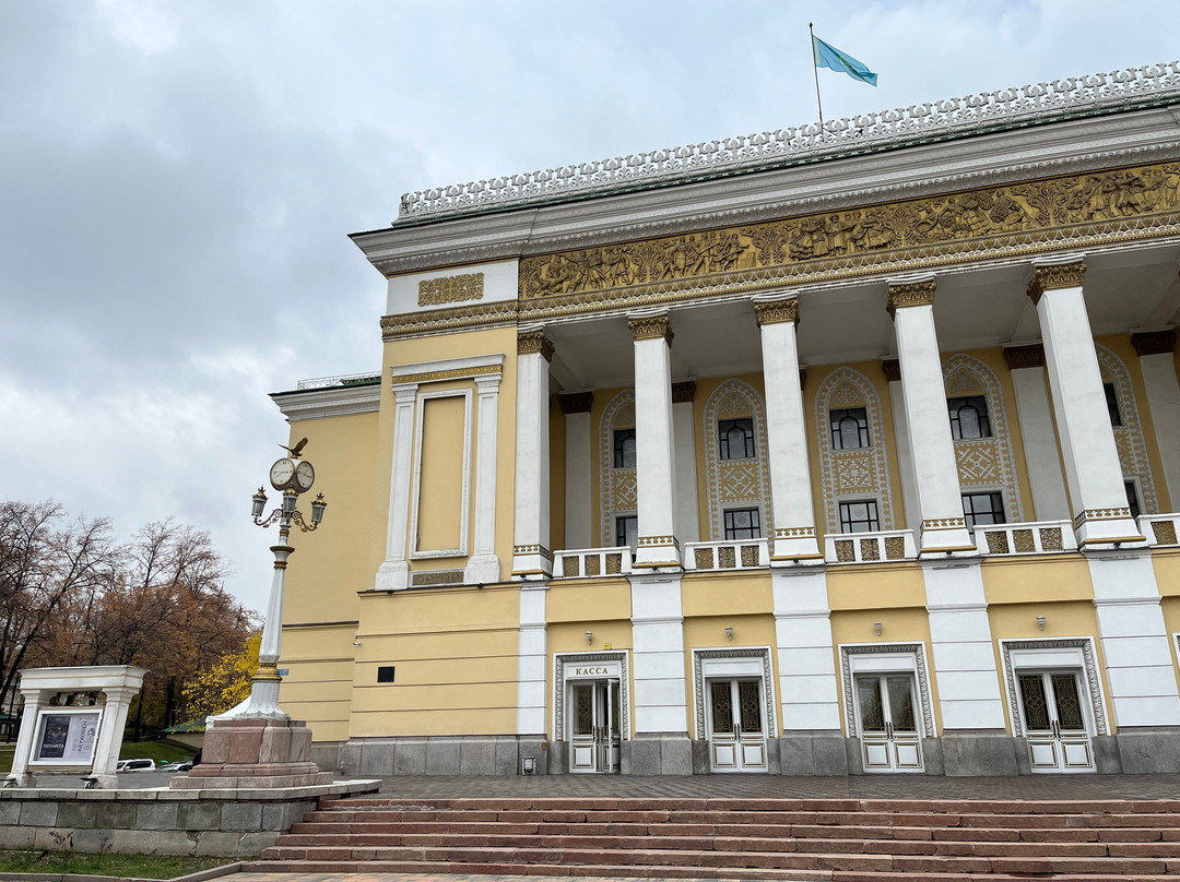 Kazakh State Academic Theatre Of Opera And Ballet Named After Abay-阿拉木图必去景点